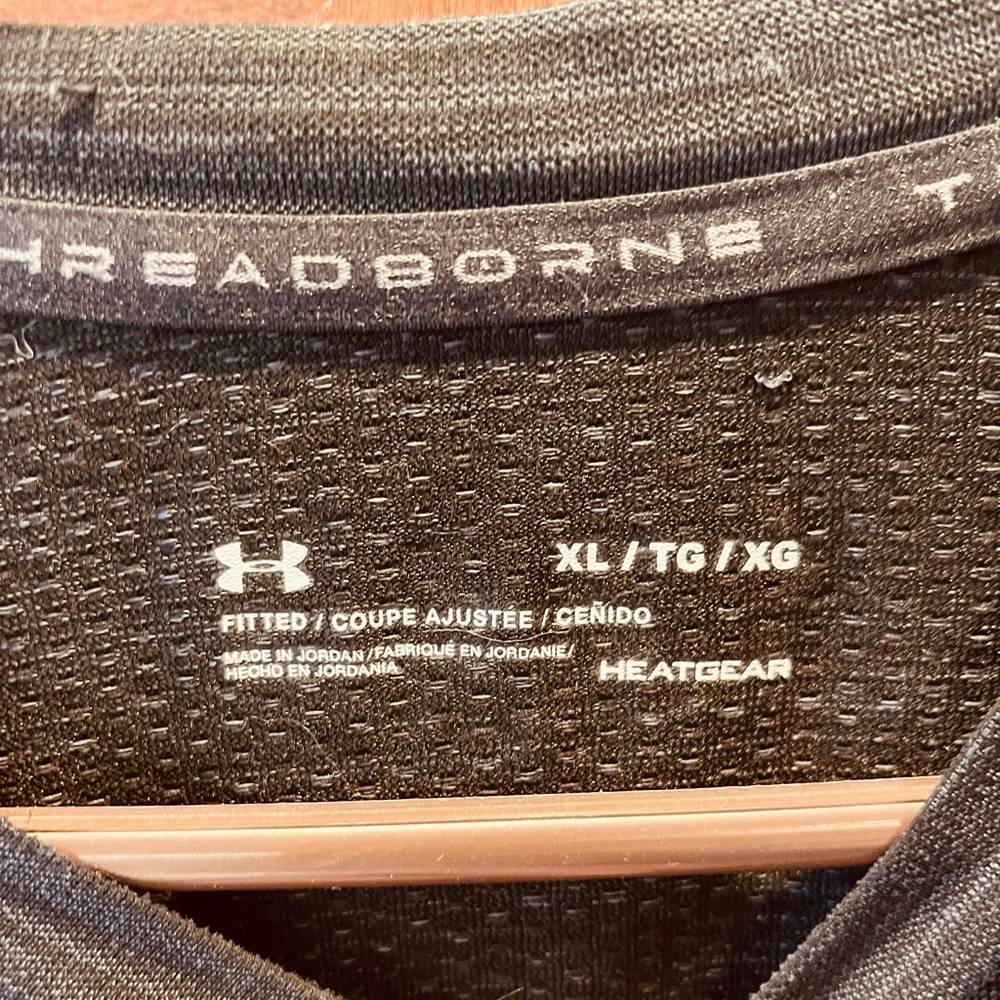 Men’s XL under armor long sleeve Heatgear